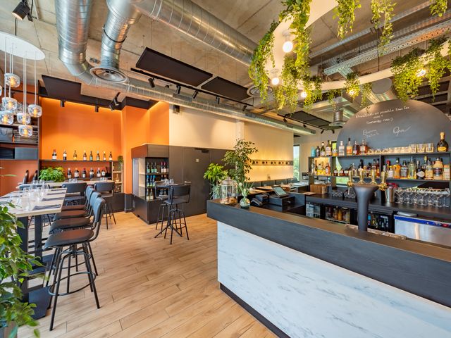 Opa – Restaurant Lesquin | Déjeuner d’affaires & groupes 
